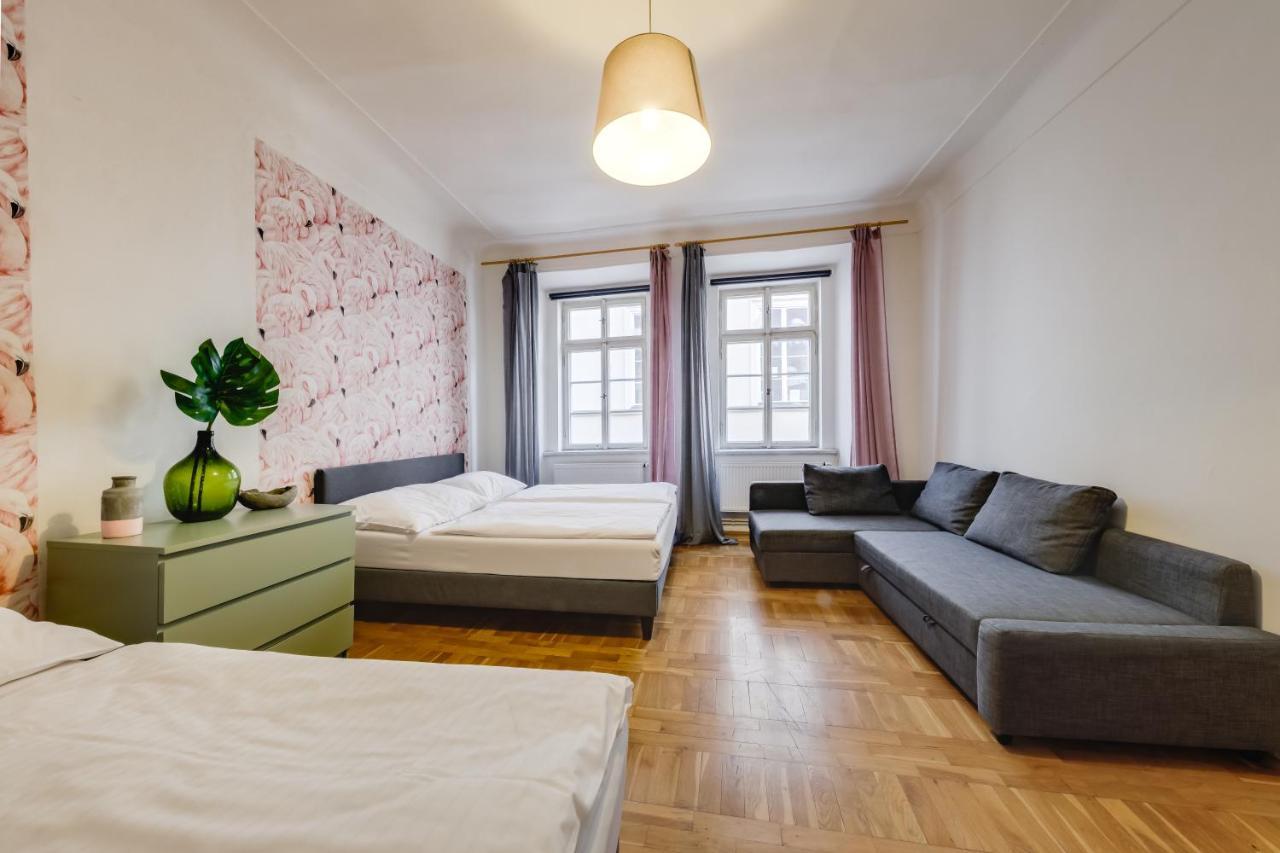 Curiosity Apartments ปราก ภายนอก รูปภาพ