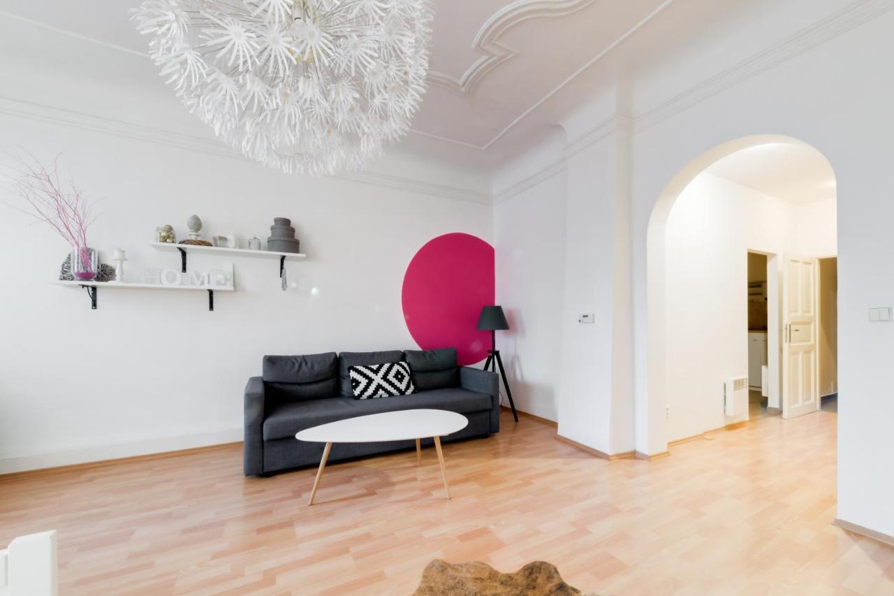 Curiosity Apartments ปราก ภายนอก รูปภาพ