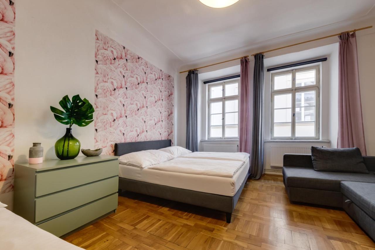 Curiosity Apartments ปราก ภายนอก รูปภาพ