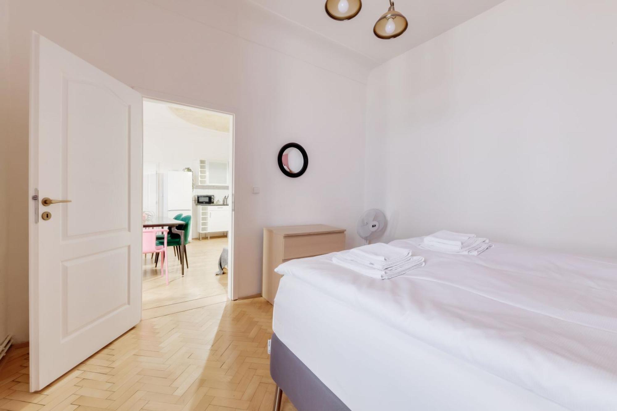 Curiosity Apartments ปราก ภายนอก รูปภาพ